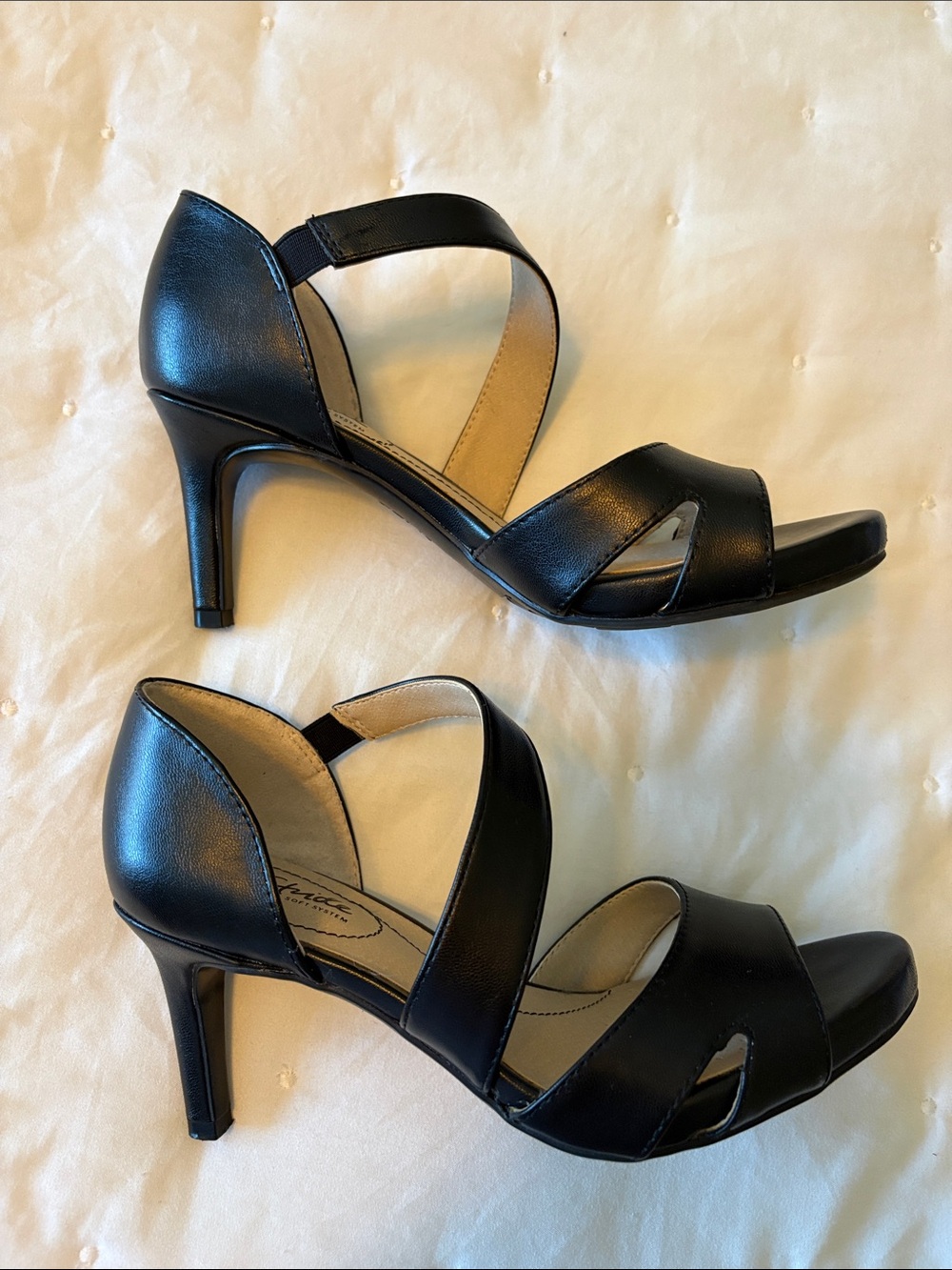 Life Stride Black Strappy Mid Heel Sandals - Picture 3 of 9